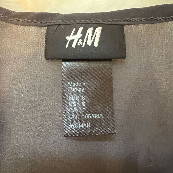 H&M Black Ruffled Mini Sundress Scoop Neck Sleeveless Sz Small - Picture 4 of 6